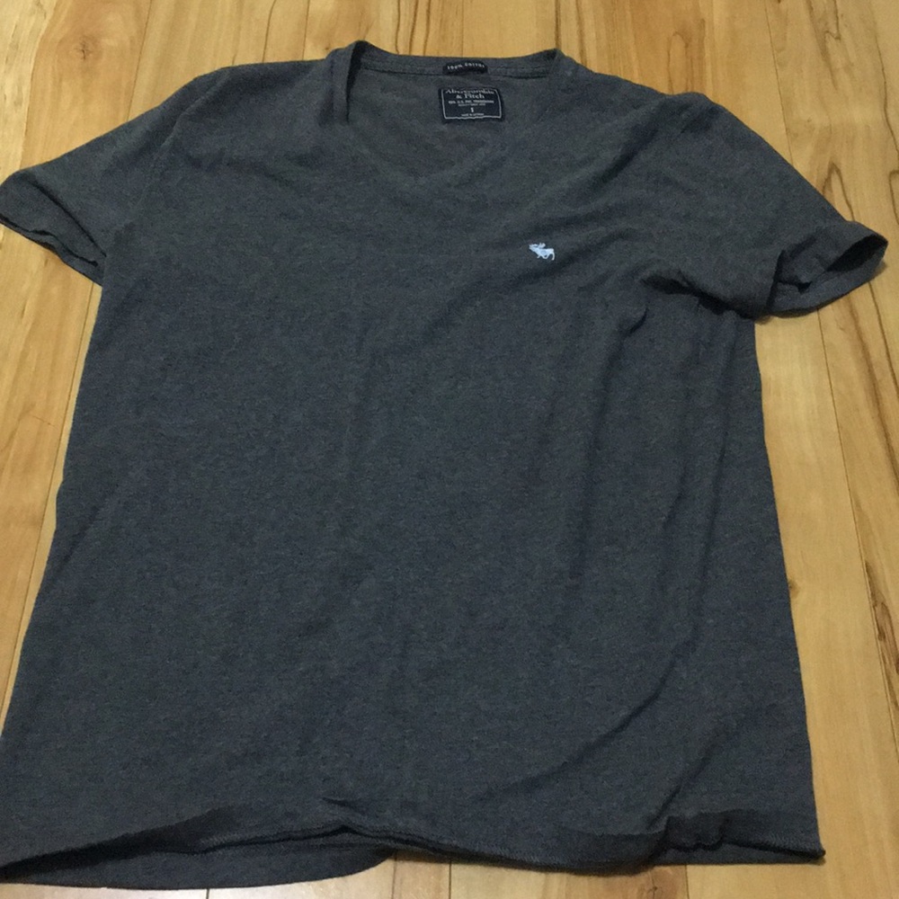 Grey tee with mouse logo